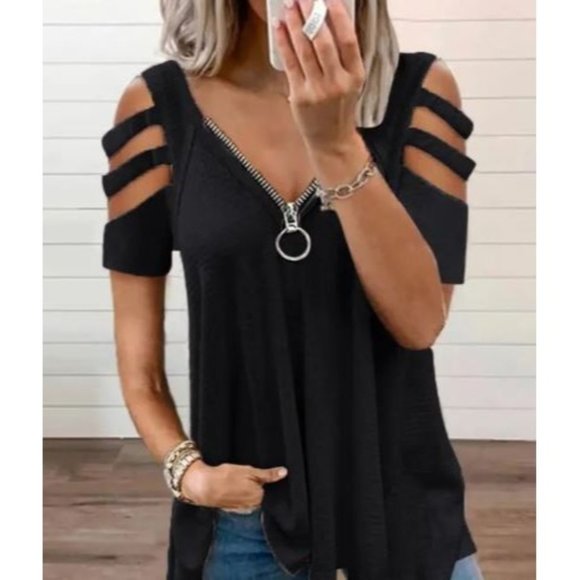 The Sinful Closet Tops - Black Cold Shoulder Cutout Zip Front Waffle Knit Top - Size XL